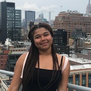 Meet your Posher, Naomi